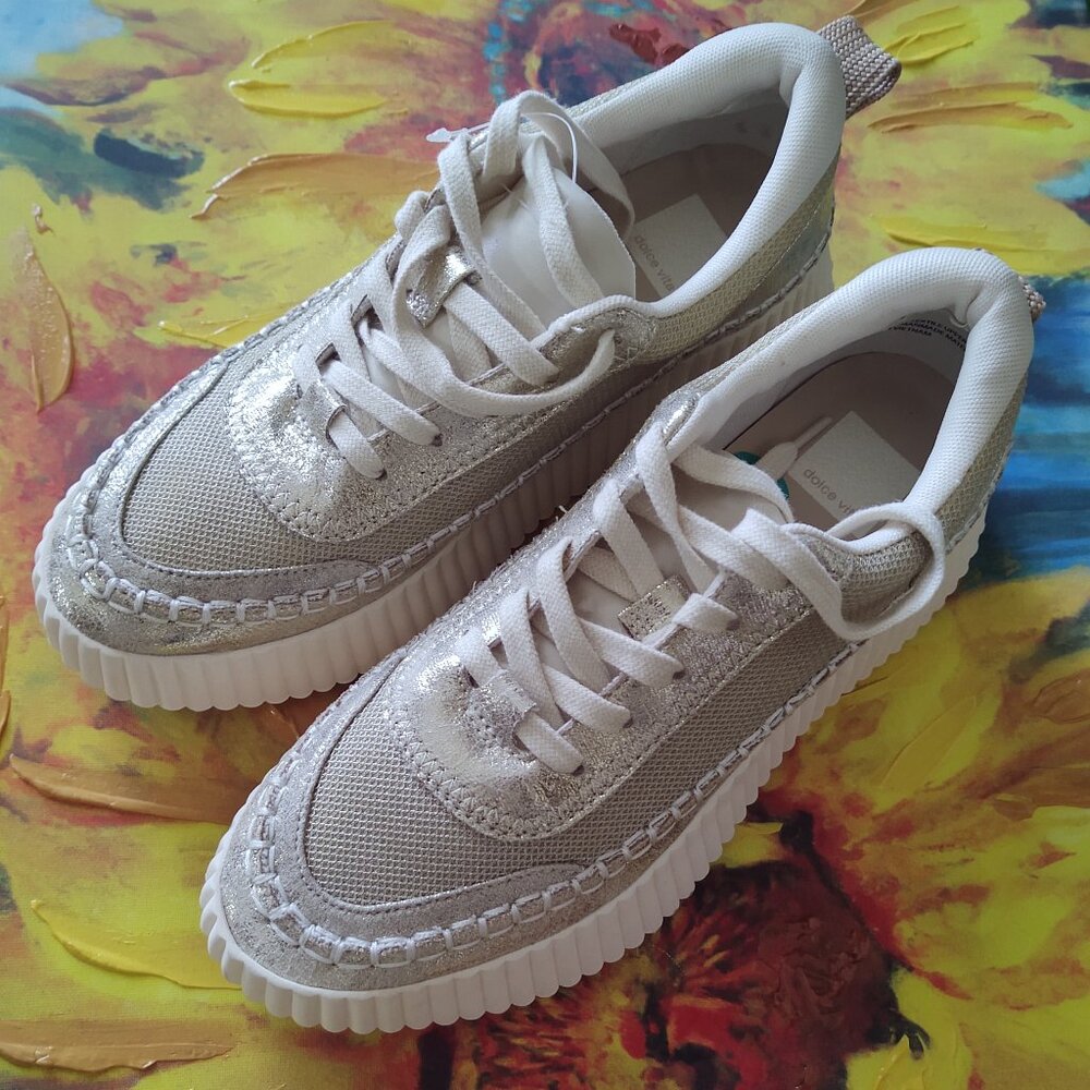 NWOT Dolce Vita Cream Metallic Beige Lace-Up Sneakers sz 8